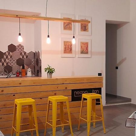 Neapolitan Flat B&B Екстериор снимка